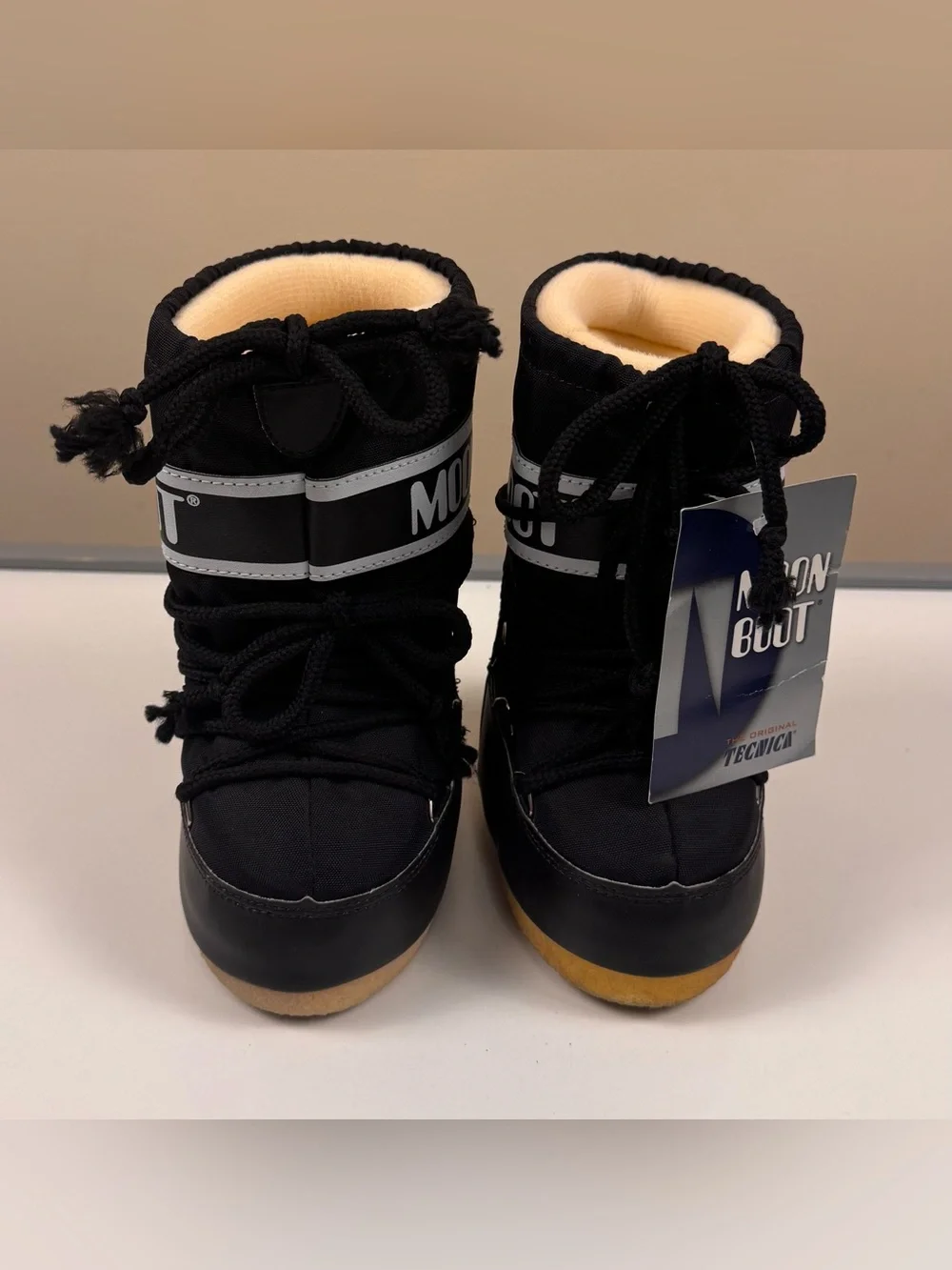 The Original Moon Boot Kids Black Snow Boots size 23-36 (7-9.5)